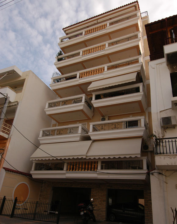 ΚΩΣΤΗ ΠΑΛΑΜΑ 27,ΔΡΑΠΕΤΣΩΝΑ