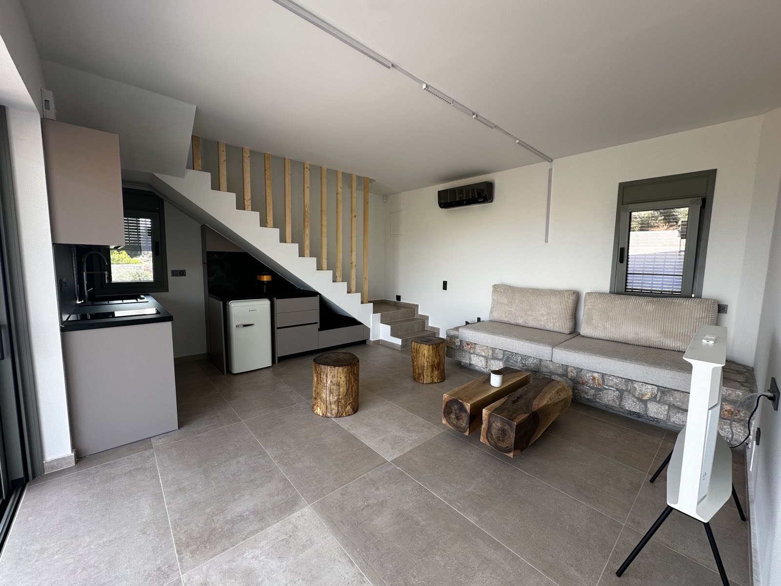 VILLA ΠΛΗΣΙΟΝ  COSTA NAVARINO